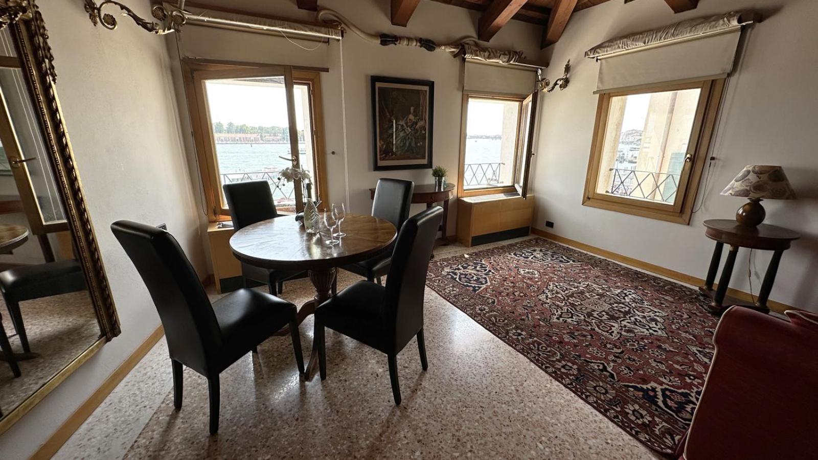 San Simeon Apartments Венеция Екстериор снимка